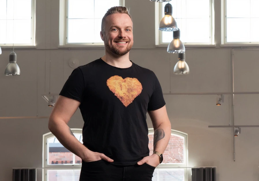 Sami Minkkinen: tunnettu valmentaja ja mediakasvo